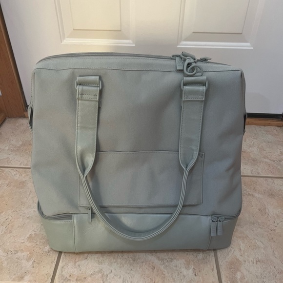 Beis Mini Weekender Travel Bag
- Slate - Picture 7 of 12